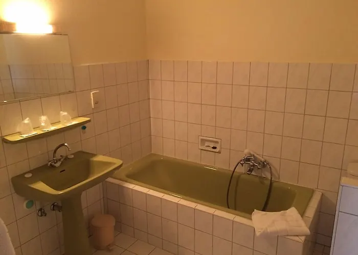 Hotel Aux Deux Clefs