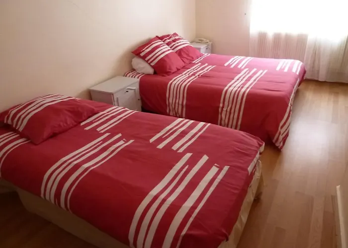 Aux Deux Clefs Hotel 2*