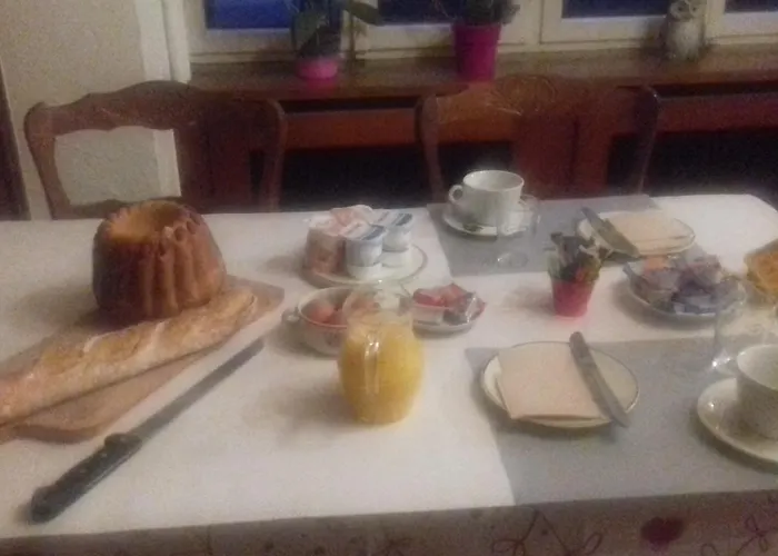 Aux Deux Clefs Hotel 2*